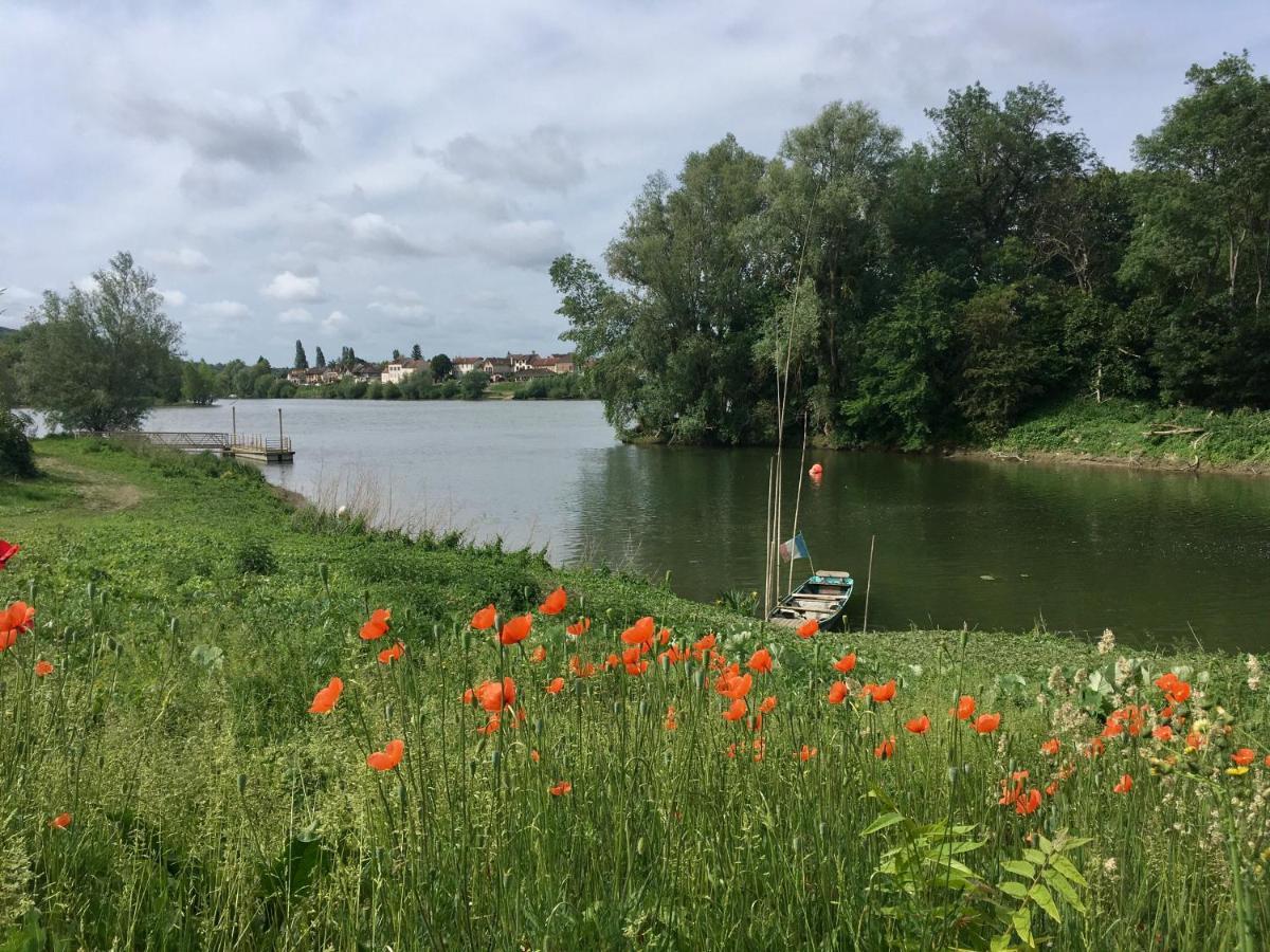 לינה וארוחת בוקר Vétheuil En Bord De Seine מראה חיצוני תמונה